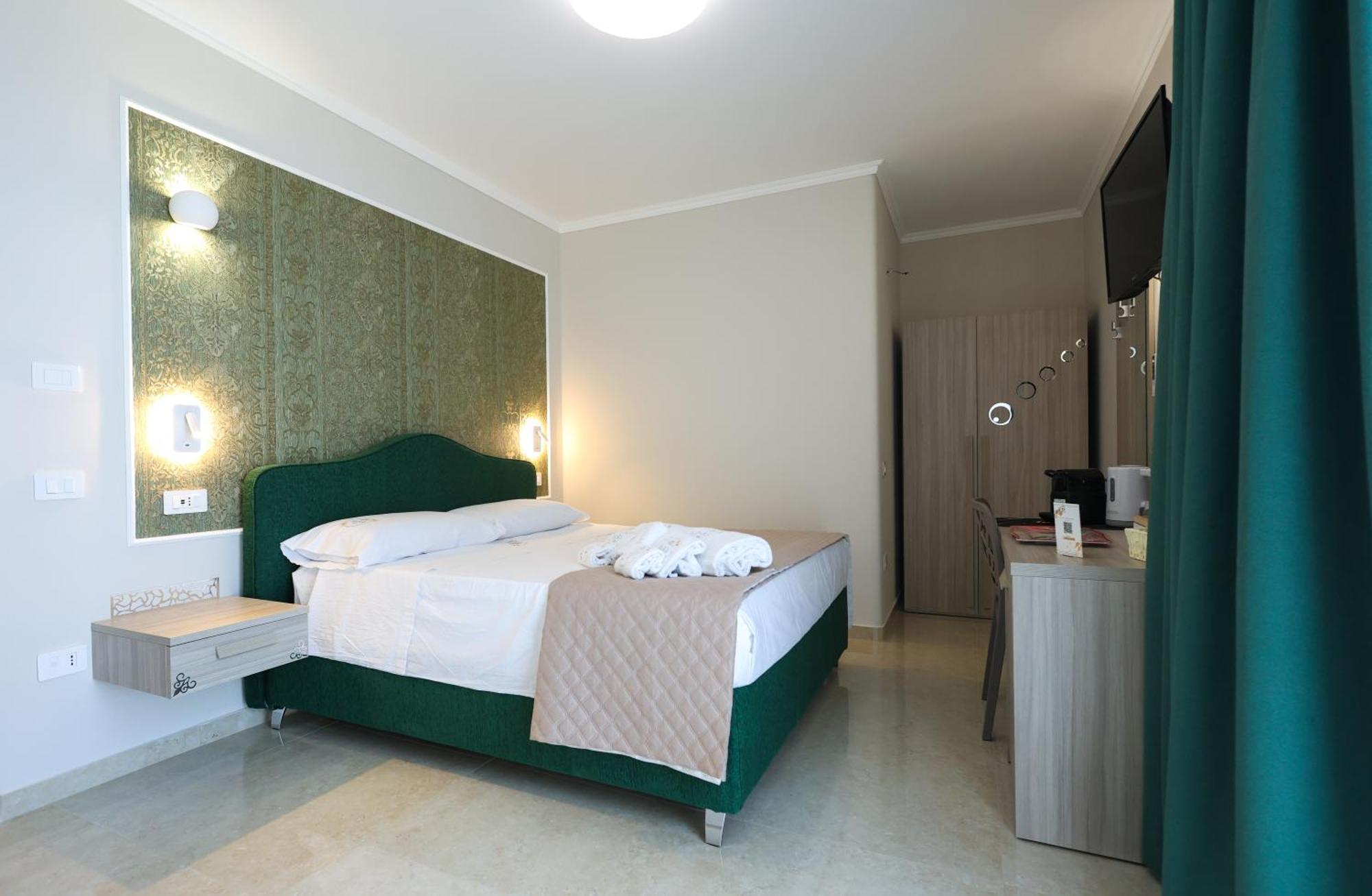 Sara B&B Accommodation Santa Domenica  Exterior photo